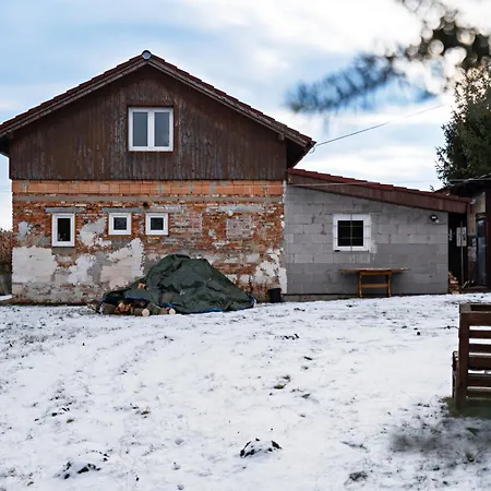 Na Samote U Trate Feriehus *